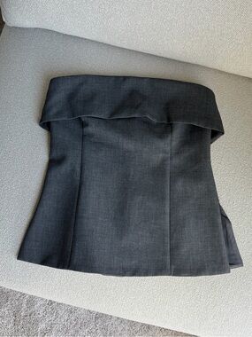 Aritzia Babaton Strapless Top
